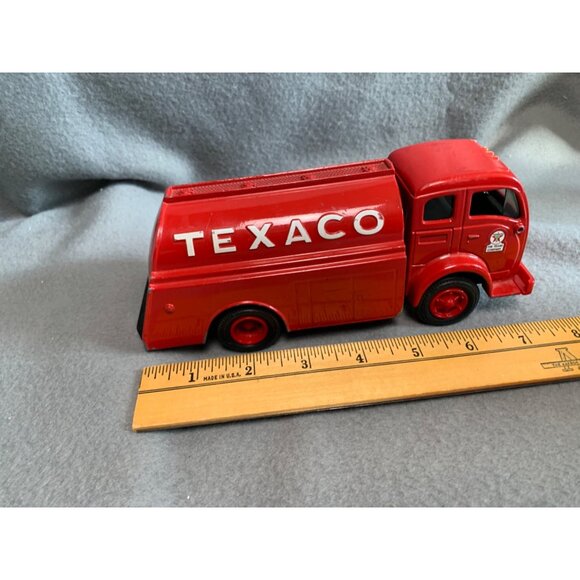 Texaco Diecast Red Toy Truck Bank Collectible 1948 Edition By ERTL - Picture 7 of 10